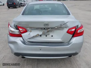 2016 Nissan Altima 2.5 S with VIN 1N4AL3AP4GN325116, listed as a IAAI auction lot 41918204 with 92,547 mi miles. Bid and sale history available at carsss.com. Image 6.