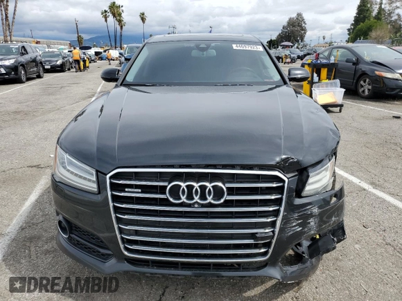 2018 Audi A8 z VIN WAU44AFD9JN000151, wystawiony jako Copart lot #44697923 z przebiegiem 91 402 mil mil oraz . Historia ofert i sprzedaży dostępna na DreamBid. Obrazek 5.