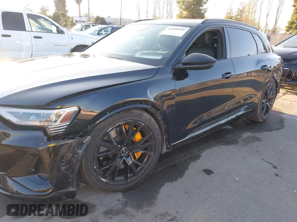 2022 Audi e-tron Chronos with VIN WA1VABGE2NB039405, listed as a IAAI auction lot 41360899 with 36,289 mi miles. Bid and sale history available at carsss.com. Image 6.