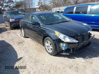 2013 Hyundai Sonata GLS z VIN 5NPEB4AC7DH631160, wystawiony jako IAAI lot #41762367 z przebiegiem 129 050 mil mil oraz . Historia ofert i sprzedaży dostępna na DreamBid. Obrazek 1.