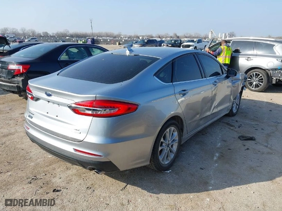 2020 Ford Fusion SE with VIN 3FA6P0HD4LR155349, listed as a IAAI auction lot 41510558 with 85,454 mi miles. Bid and sale history available at carsss.com. Image 4.