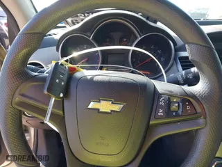 2014 Chevrolet Cruze LS with VIN 1G1PA5SH6E7362014, listed as a IAAI auction lot 41580639 with 124,085 mi miles. Bid and sale history available at carsss.com. Image 11.
