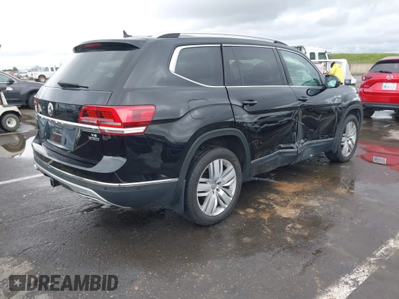 2018 Volkswagen Atlas SEL Premium z VIN 1V2NR2CA5JC533259, wystawiony jako IAAI lot #41799476 z przebiegiem 49 616 mil mil oraz . Historia ofert i sprzedaży dostępna na DreamBid. Obrazek 4.