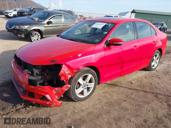 2012 Volkswagen Jetta Sedan TDI with VIN 3VW3L7AJ7CM466950, listed as a IAAI auction lot 41822315 with 181,786 mi miles. Bid and sale history available at carsss.com. Image 2.