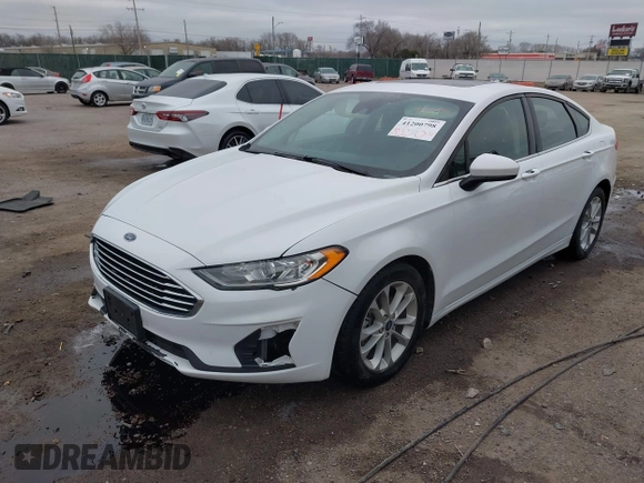 2020 Ford Fusion SE with VIN 3FA6P0HD5LR136325, listed as a IAAI auction lot 41200798 with 120,696 mi miles. Bid and sale history available at carsss.com. Image 17.
