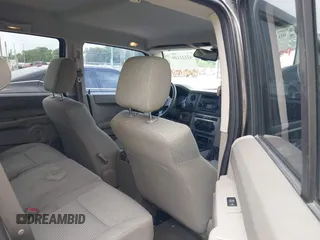 2006 Jeep Commander с VIN 1J8HG48NX6C357935, выставлен на аукционе IAAI как лот 42121109 с пробегом 166 951 миль миль и . История ставок и продаж доступна на DreamBid. Изображение 8.