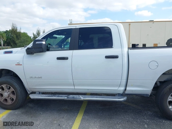 2024 Ram 2500 Lone Star with VIN 3C6UR5DL9RG338196, listed as a IAAI auction lot 42091012 with 16,758 mi miles. Bid and sale history available at carsss.com. Image 14.