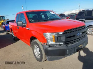 2019 Ford F-150 XL z VIN 1FTEX1C58KKE18358, wystawiony jako IAAI lot #41675683 z przebiegiem 220 646 mil mil oraz . Historia ofert i sprzedaży dostępna na DreamBid. Obrazek 1.