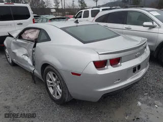 2013 Chevrolet Camaro LT with VIN 2G1FB1E39D9113513, listed as a IAAI auction lot 41758920 with 80,427 mi miles. Bid and sale history available at carsss.com. Image 3.
