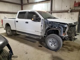 2020 Ford Super Duty F-250 SRW XL with VIN 1FT7W2BT1LEC37829, listed as a Copart auction lot 41523105 with 149,591 mi miles and Salvage Title. Bid and sale history available at carsss.com. Image 4.