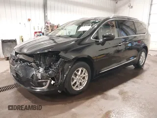 2020 Chrysler Pacifica Touring L with VIN 2C4RC1BG9LR140072, listed as a IAAI auction lot 42199118 with 93,557 mi miles and . Bid and sale history available at DreamBid. Image 19.