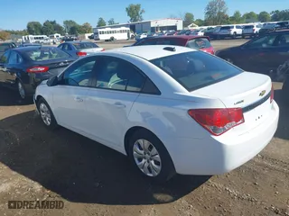 2015 Chevrolet Cruze LS with VIN 1G1PA5SG7F7125315, listed as a IAAI auction lot 40490838 with 131,127 mi miles. Bid and sale history available at carsss.com. Image 3.