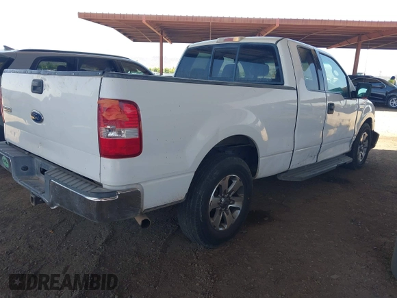 2004 Ford F-150 STX z VIN 1FTRX12W54NA86070, wystawiony jako IAAI lot #42714603 z przebiegiem 293 183 mil mil oraz . Historia ofert i sprzedaży dostępna na DreamBid. Obrazek 4.