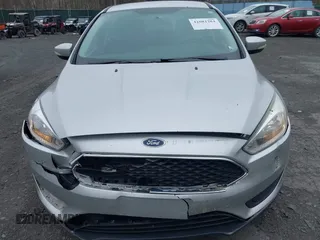 2015 Ford Focus SE with VIN 1FADP3K27FL245114, listed as a IAAI auction lot 42081284 with 90,527 mi miles. Bid and sale history available at carsss.com. Image 6.