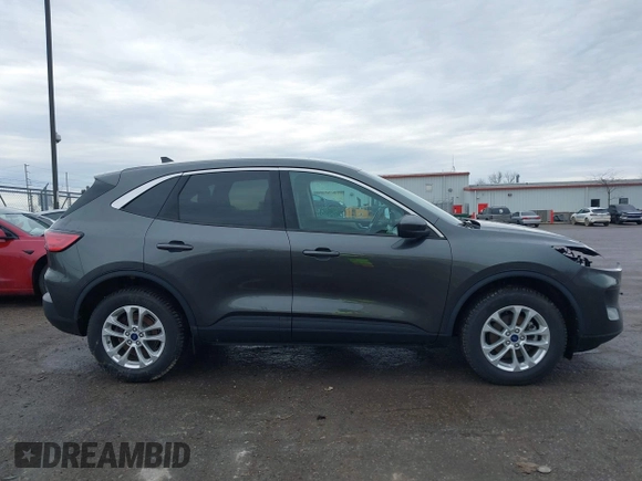 2020 Ford Escape SE with VIN 1FMCU9G61LUC34110, listed as a IAAI auction lot 41690067 with 46,471 mi miles. Bid and sale history available at carsss.com. Image 14.