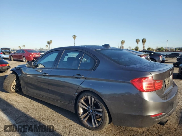 2012 BMW 3 Series 328i z VIN WBA3A5G59CNN65571, wystawiony jako Copart lot #51550195 z przebiegiem 111 036 mil mil oraz Szkoda całkowita • Salvage title. Historia ofert i sprzedaży dostępna na DreamBid. Obrazek 2.