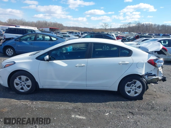 2017 Kia Forte LX with VIN 3KPFK4A7XHE062659, listed as a IAAI auction lot 41595629 with 38,102 mi miles. Bid and sale history available at carsss.com. Image 15.