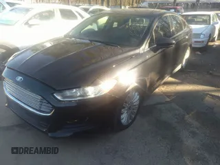 2015 Ford Fusion S Hybrid with VIN 3FA6P0UU9FR246868, listed as a IAAI auction lot 41307984 with 153,466 mi miles. Bid and sale history available at carsss.com. Image 2.