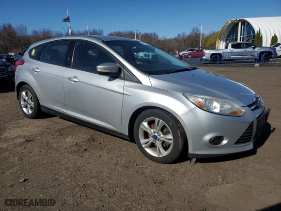 2014 Ford Focus SE with VIN 1FADP3K24EL358789, listed as a Copart auction lot 53169245 with 162,776 mi miles and Salvage Title. Bid and sale history available at carsss.com. Image 4.
