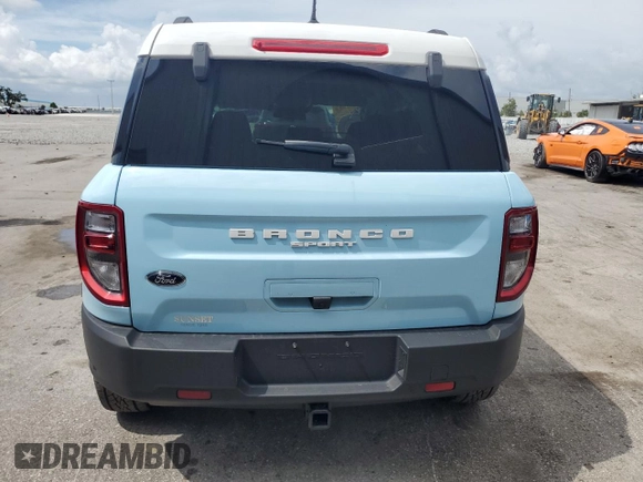 2024 Ford Bronco Sport Heritage with VIN 3FMCR9G64RRE97998, listed as a Copart auction lot 63645785 with 9,991 mi miles and Non repairable. Bid and sale history available at DreamBid. Image 6.
