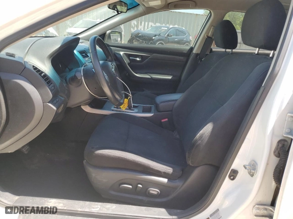 2015 Nissan Altima 2.5 SV with VIN 1N4AL3AP8FC281017, listed as a Copart auction lot 52249875 with 111,140 mi miles and Salvage Title. Bid and sale history available at carsss.com. Image 7.