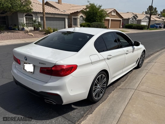 2019 BMW 5 Series 530i with VIN WBAJA5C54KBX87075, listed as a Copart auction lot 51650335 with 174,533 mi miles and Clean Title. Bid and sale history available at carsss.com. Image 4.