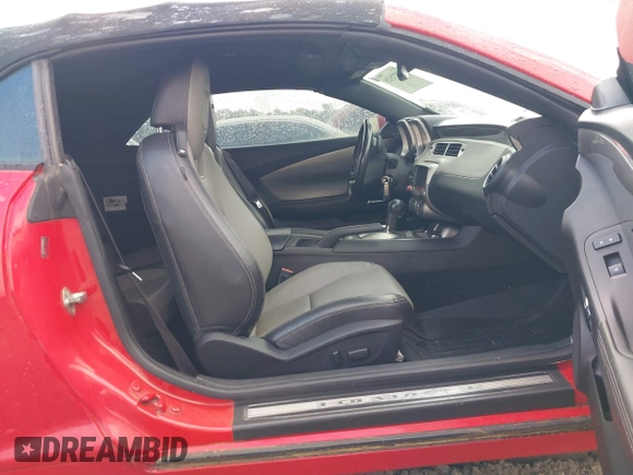 2015 Chevrolet Camaro SS z VIN 2G1FK3DJ3F9286524, wystawiony jako IAAI lot #42377528 z przebiegiem 52 174 mil mil oraz . Historia ofert i sprzedaży dostępna na DreamBid. Obrazek 5.