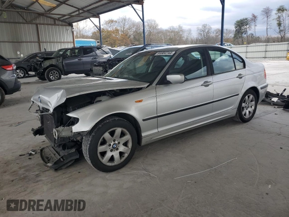 2003 BMW 3 Series 325i with VIN WBAEV33473KL82735, listed as a Copart auction lot 85904744 with 84,438 mi miles and Salvage Title. Bid and sale history available at carsss.com. Image 1.