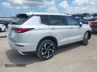 2024 Mitsubishi Outlander SE z VIN JA4J3VA83RZ082399, wystawiony jako IAAI lot #42305992 z przebiegiem 11 622 mil mil oraz . Historia ofert i sprzedaży dostępna na DreamBid. Obrazek 4.