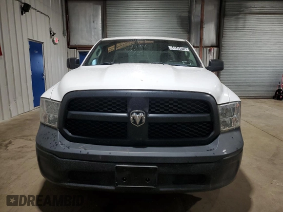 2018 Ram 1500 Tradesman z VIN 1C6RR6FG0JS194921, wystawiony jako Copart lot #54876475 z przebiegiem 77 579 mil mil oraz Czysty tytuł • Clean title. Historia ofert i sprzedaży dostępna na DreamBid. Obrazek 5.