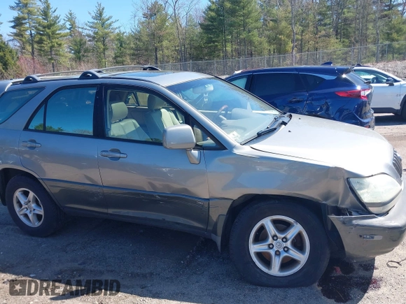 2003 Lexus RX 300 with VIN JTJHF10U830309744, listed as a IAAI auction lot 42098701 with 90,068 mi miles. Bid and sale history available at carsss.com. Image 6.