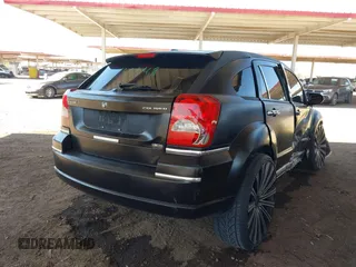 2010 Dodge Caliber SXT z VIN 1B3CB4HA3AD612829, wystawiony jako IAAI lot #42303635 z przebiegiem 230 191 mil mil oraz . Historia ofert i sprzedaży dostępna na DreamBid. Obrazek 4.