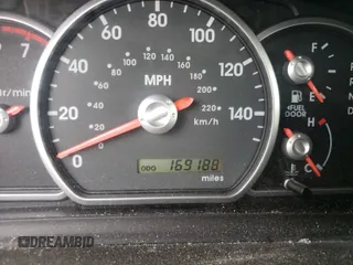 2004 Mitsubishi Endeavor LS with VIN 4A4MN21S54E085269, listed as a Copart auction lot 81227024 with 169,188 mi miles and Salvage Title. Bid and sale history available at carsss.com. Image 8.