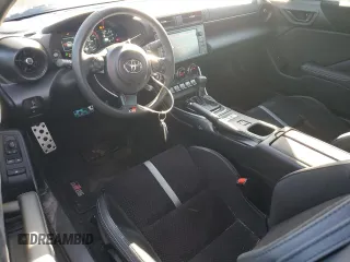 2024 Toyota GR86 Premium with VIN JF1ZNBE16R8757561, listed as a Copart auction lot 41340415 with 6,991 mi miles and Salvage Title. Bid and sale history available at carsss.com. Image 8.