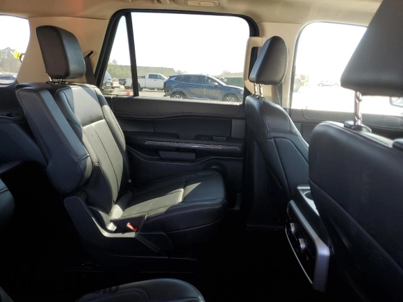 2023 Ford Expedition XLT with VIN 1FMJU1H89PEA12987, listed as a Copart auction lot 75675314 with 20,932 mi miles and Non Repairable. Bid and sale history available at carsss.com. Image 11.
