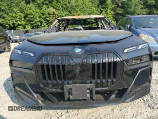 2024 BMW 7 Series 740i xDrive z VIN WBA33EH09RCN95252, wystawiony jako Copart lot #62466064 z przebiegiem Nie podano mil oraz Szkoda całkowita • Salvage title. Historia ofert i sprzedaży dostępna na DreamBid. Obrazek 5.