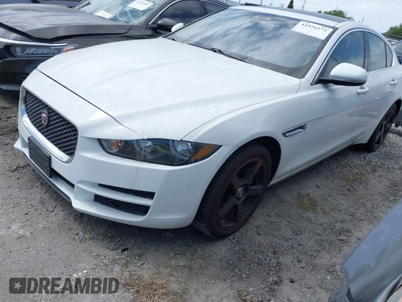 2019 Jaguar XE 25t with VIN SAJAS4FX3KCP52756, listed as a IAAI auction lot 41826575 with 71,252 mi miles. Bid and sale history available at carsss.com. Image 2.