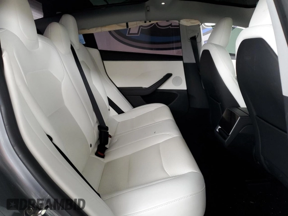 2024 Tesla Model 3 z VIN 5YJ3E1EA0RF859934, wystawiony jako Copart lot #52962285 z przebiegiem 32 329 mil mil oraz Szkoda całkowita • Salvage title. Historia ofert i sprzedaży dostępna na DreamBid. Obrazek 10.