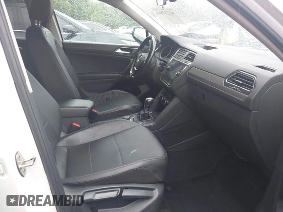 2018 Volkswagen Tiguan SEL с VIN 3VV2B7AX0JM096512, выставлен на аукционе IAAI как лот 42237884 с пробегом 60 209 миль миль и . История ставок и продаж доступна на DreamBid. Изображение 5.