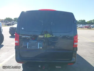2017 Mercedes-Benz Metris Passenger Van with VIN WD4PG2EE1H3299380, listed as a IAAI auction lot 41750882 with 117,833 mi miles. Bid and sale history available at carsss.com. Image 16.