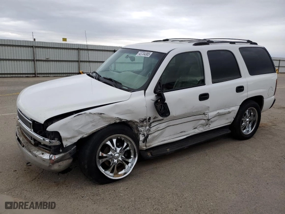 2002 Chevrolet Tahoe LT with VIN 1GNEC13Z32R197071, listed as a Copart auction lot 43734385 with 211,500 mi miles and Salvage Title. Bid and sale history available at carsss.com. Image 1.