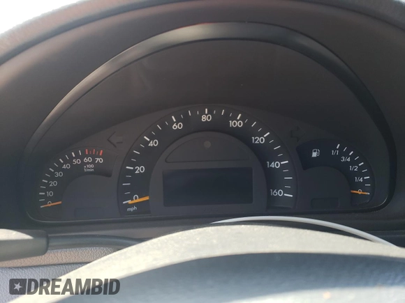2002 Mercedes-Benz C 230/260/280/320 с VIN WDBRF61J12F276797, выставлен на аукционе Copart как лот 62226235 с пробегом Не указан миль и Чистый • Clean title. История ставок и продаж доступна на DreamBid. Изображение 9.