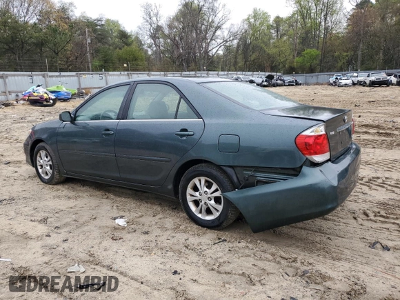 2006 Toyota Camry LE z VIN 4T1BF30K66U111210, wystawiony jako Copart lot #53107095 z przebiegiem 214 638 mil mil oraz Szkoda całkowita • Salvage title. Historia ofert i sprzedaży dostępna na DreamBid. Obrazek 2.