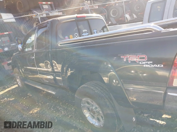 2009 Toyota Tacoma with VIN 5TEUU42N89Z614393, listed as a IAAI auction lot 41241098 with 129,930 mi miles. Bid and sale history available at carsss.com. Image 14.