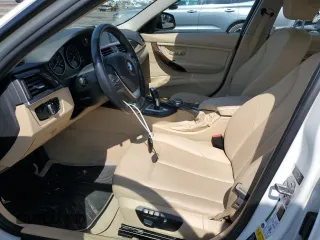2015 BMW 3 Series 328i xDrive с VIN WBA3B5G54FNS19266, выставлен на аукционе Copart как лот 60695065 с пробегом 111 057 миль миль и Чистый • Clean title. История ставок и продаж доступна на DreamBid. Изображение 7.