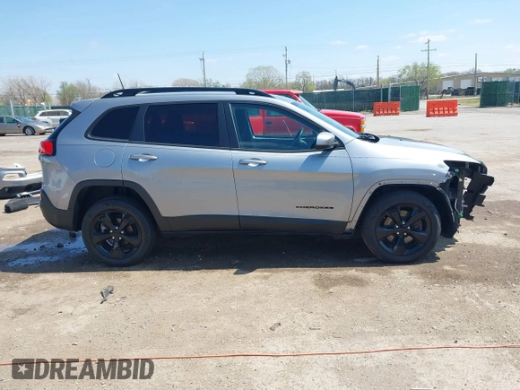 2016 Jeep Cherokee Latitude with VIN 1C4PJLCB2GW185637, listed as a IAAI auction lot 41894019 with 87,888 mi miles and . Bid and sale history available at DreamBid. Image 14.