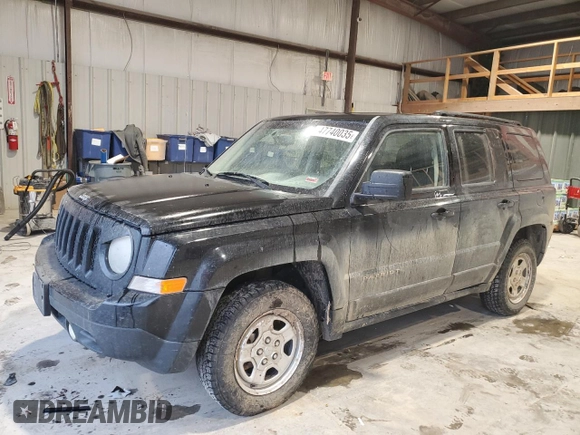 2013 Jeep Patriot Sport with VIN 1C4NJRBB5DD245574, listed as a Copart auction lot 47740035 with 185,559 mi miles and Salvage Title. Bid and sale history available at carsss.com. Image 1.