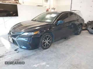 2021 Toyota Camry SE Nightshade with VIN 4T1G11AK8MU477688, listed as a IAAI auction lot 41289412 with 63,746 mi miles. Bid and sale history available at carsss.com. Image 17.