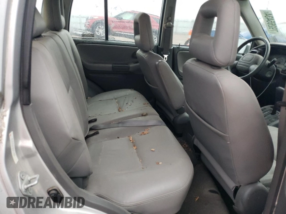 2002 Chevrolet Tracker LT z VIN 2CNBJ634526917089, wystawiony jako Copart lot #79265434 z przebiegiem 131 081 mil mil oraz Czysty tytuł • Clean title. Historia ofert i sprzedaży dostępna na DreamBid. Obrazek 11.