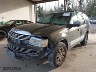 2008 Lincoln Navigator with VIN 5LMFU27528LJ04956, listed as a IAAI auction lot 41750856 with 98,082 mi miles. Bid and sale history available at carsss.com. Image 17.